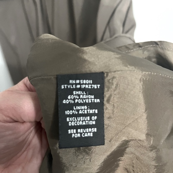 Taupe Dress with Pockets!! - Picture 6 of 6